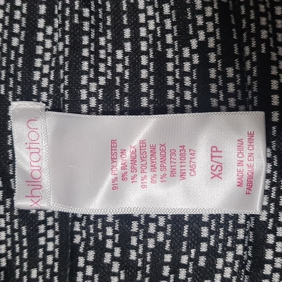 🟡Xhilaration pink stripe accent pencil skirt - Picture 4 of 5